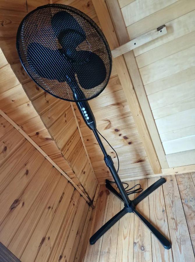 Hobiti Chatka Lipno Černá v Pošumaví Εξωτερικό φωτογραφία